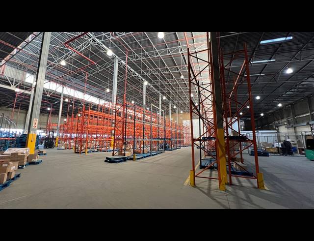 5,994M² WAREHOUSE TO LET IN ISANDO